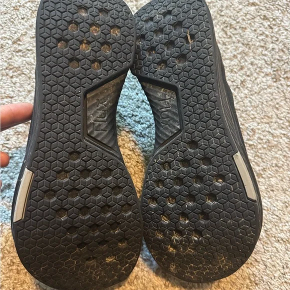 Black Performance Sneakers for Men and Women - Picture 5 of 9